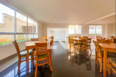 Apartamento para alugar com 48m², 1 quarto e 2 vagas Apartamento para alugar com 48m², 1 quarto e 2 vagasÁrea comum - Salão de festas