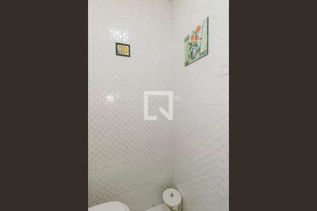 Casa à venda com 350m², 5 quartos e 3 vagas Casa à venda com 350m², 5 quartos e 3 vagasLavabo