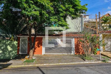 Casa à venda com 350m², 5 quartos e 3 vagas Casa à venda com 350m², 5 quartos e 3 vagasFachada