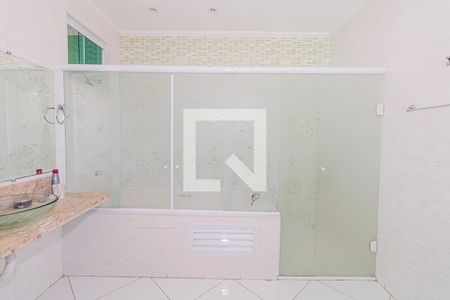 Casa à venda com 350m², 5 quartos e 3 vagas Casa à venda com 350m², 5 quartos e 3 vagasBanheiro da Suíte 1