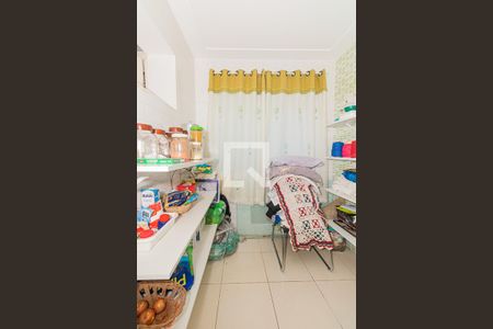 Casa à venda com 350m², 5 quartos e 3 vagas Casa à venda com 350m², 5 quartos e 3 vagasCozinha