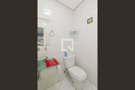 Casa à venda com 350m², 5 quartos e 3 vagas Casa à venda com 350m², 5 quartos e 3 vagasLavabo