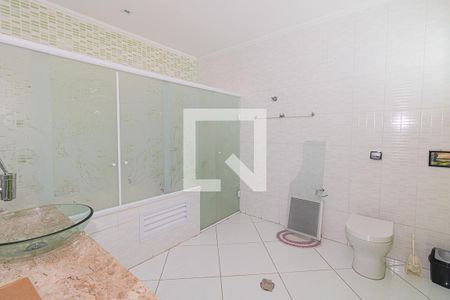 Casa à venda com 350m², 5 quartos e 3 vagas Casa à venda com 350m², 5 quartos e 3 vagasBanheiro da Suíte 1