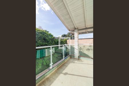 Varanda da Suíte 1 de casa para alugar com 5 quartos, 350m² em Jardim Guapira, São Paulo
