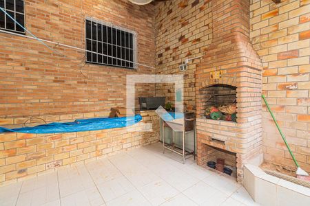 Casa à venda com 350m², 5 quartos e 3 vagas Casa à venda com 350m², 5 quartos e 3 vagasChurrasqueira
