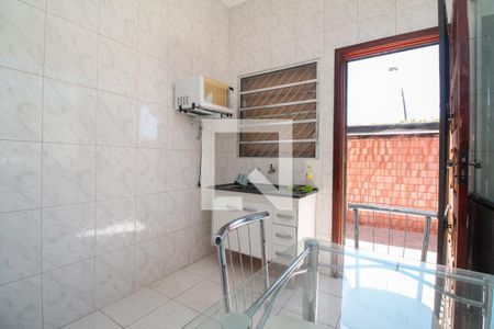 Casa à venda com 102m², 3 quartos e sem vaga Casa à venda com 102m², 3 quartos e sem vagaCozinha 2