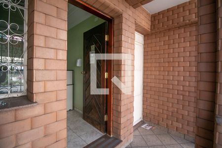 Casa à venda com 102m², 3 quartos e sem vaga Casa à venda com 102m², 3 quartos e sem vagaEntrada