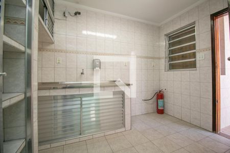 Casa à venda com 102m², 3 quartos e sem vaga Casa à venda com 102m², 3 quartos e sem vagaCozinha