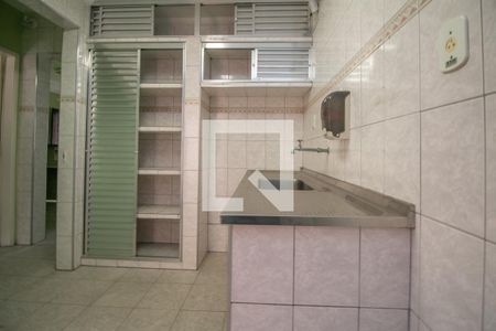 Casa à venda com 102m², 3 quartos e sem vaga Casa à venda com 102m², 3 quartos e sem vagaCozinha