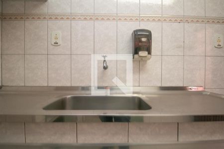 Casa à venda com 102m², 3 quartos e sem vaga Casa à venda com 102m², 3 quartos e sem vagaCozinha