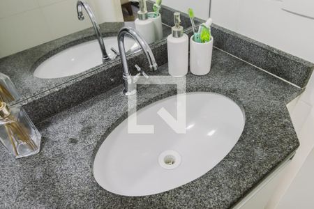 Banheiro Pia de apartamento para alugar com 1 quarto, 35m² em Água Branca, São Paulo