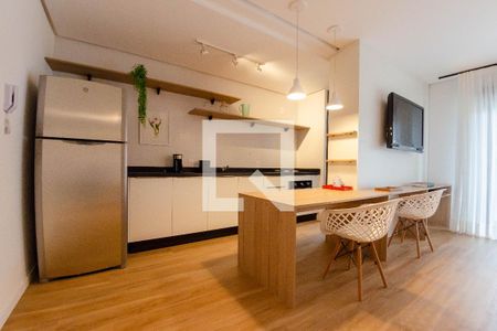 Cozinha de apartamento para alugar com 1 quarto, 40m² em Centro, Florianópolis