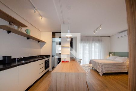 Cozinha de apartamento para alugar com 1 quarto, 40m² em Centro, Florianópolis