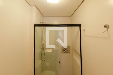 Banheiro de apartamento para alugar com 1 quarto, 40m² em Centro, Florianópolis