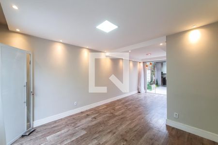 Sala de casa à venda com 2 quartos, 100m² em Ipiranga, São Paulo