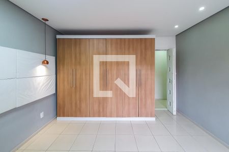 Casa à venda com 100m², 2 quartos e 2 vagas Casa à venda com 100m², 2 quartos e 2 vagasQuarto 2