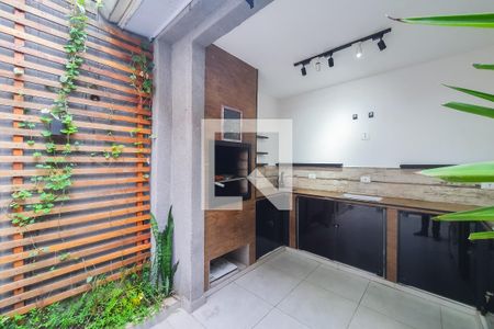 Casa à venda com 100m², 2 quartos e 2 vagas Casa à venda com 100m², 2 quartos e 2 vagasChurrasqueira / Quintal