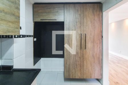 Casa à venda com 100m², 2 quartos e 2 vagas Casa à venda com 100m², 2 quartos e 2 vagasCozinha