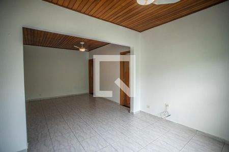 Casa à venda com 4 quartos, 230m² em Vila Guarani (z Sul), São Paulo