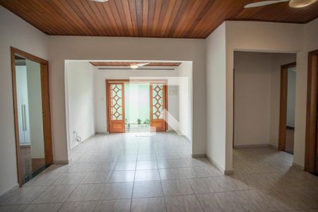 Casa à venda com 4 quartos, 230m² em Vila Guarani (z Sul), São Paulo