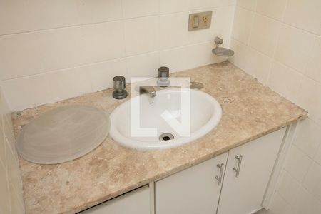 Apartamento para alugar com 128m², 3 quartos e 2 vagas Apartamento para alugar com 128m², 3 quartos e 2 vagasBanheiro da Suíte