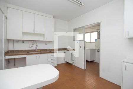 Apartamento para alugar com 128m², 3 quartos e 2 vagas Apartamento para alugar com 128m², 3 quartos e 2 vagasCozinha