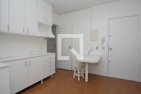 Apartamento para alugar com 128m², 3 quartos e 2 vagas Apartamento para alugar com 128m², 3 quartos e 2 vagasCozinha