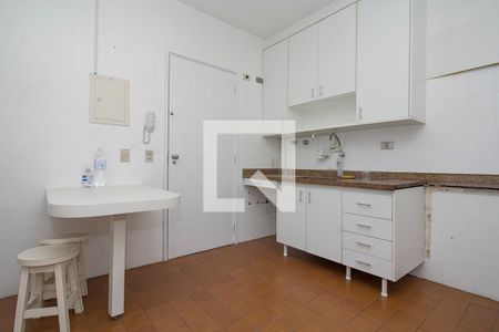 Apartamento para alugar com 128m², 3 quartos e 2 vagas Apartamento para alugar com 128m², 3 quartos e 2 vagasCozinha