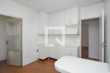 Apartamento para alugar com 128m², 3 quartos e 2 vagas Apartamento para alugar com 128m², 3 quartos e 2 vagasCozinha
