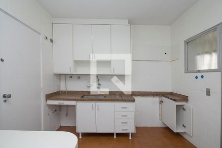 Apartamento para alugar com 128m², 3 quartos e 2 vagas Apartamento para alugar com 128m², 3 quartos e 2 vagasCozinha
