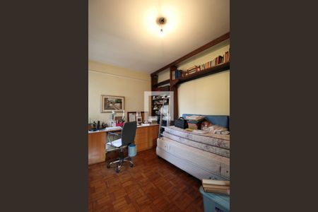 Casa à venda com 300m², 5 quartos e 3 vagasQuarto 2