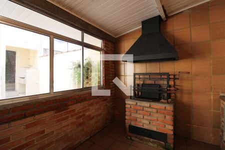 Casa à venda com 300m², 5 quartos e 3 vagas Casa à venda com 300m², 5 quartos e 3 vagasÁrea Externa