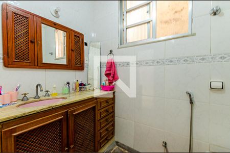 Apartamento à venda com 131m², 4 quartos e 1 vaga Apartamento à venda com 131m², 4 quartos e 1 vagaBanheiro