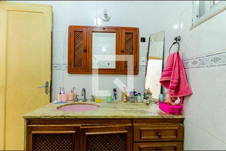 Apartamento à venda com 131m², 4 quartos e 1 vaga Apartamento à venda com 131m², 4 quartos e 1 vagaBanheiro