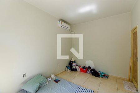 Apartamento à venda com 131m², 4 quartos e 1 vaga Apartamento à venda com 131m², 4 quartos e 1 vagaQuarto 3
