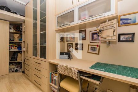 Apartamento à venda com 120m², 2 quartos e 1 vagaCloset do quarto