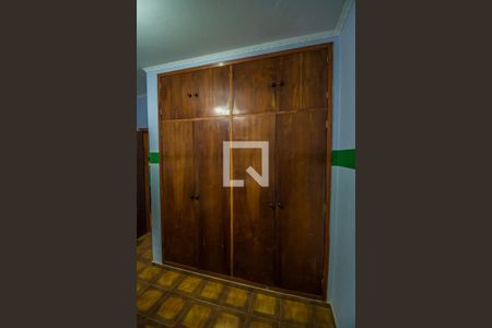 Casa à venda com 220m², 3 quartos e 2 vagasQuarto 2