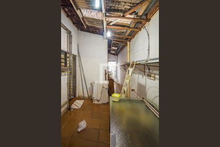 Casa à venda com 220m², 3 quartos e 2 vagasSala