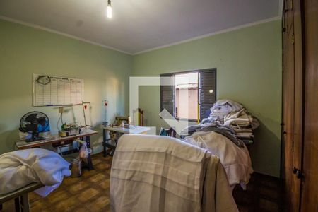 Casa à venda com 220m², 3 quartos e 2 vagasQuarto 1
