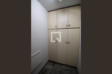 Apartamento para alugar com 93m², 2 quartos e 1 vaga Apartamento para alugar com 93m², 2 quartos e 1 vagaQuarto de Serviço