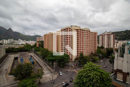 Apartamento para alugar com 93m², 2 quartos e 1 vaga Apartamento para alugar com 93m², 2 quartos e 1 vagaVista da Suíte