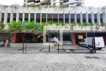 Apartamento para alugar com 93m², 2 quartos e 1 vaga Apartamento para alugar com 93m², 2 quartos e 1 vagaFachada