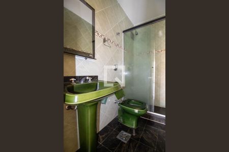 Apartamento para alugar com 93m², 2 quartos e 1 vaga Apartamento para alugar com 93m², 2 quartos e 1 vagaBanheiro Social