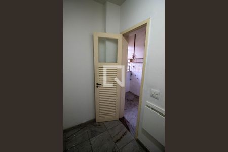 Apartamento para alugar com 93m², 2 quartos e 1 vaga Apartamento para alugar com 93m², 2 quartos e 1 vagaQuarto de Serviço