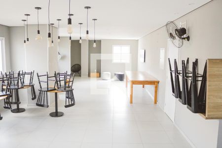 Apartamento à venda com 42m², 2 quartos e 1 vagaÁrea comum - Salão de festas