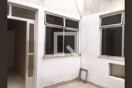 Apartamento à venda com 67m², 3 quartos e 1 vagaÁrea de Serviço