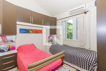 Casa de condomínio à venda com 77m², 3 quartos e 2 vagasQuarto 3