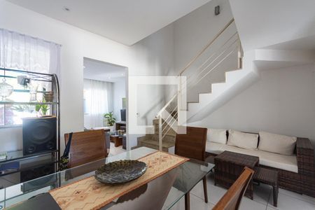 Sala de casa à venda com 3 quartos, 180m² em Maravista, Niterói