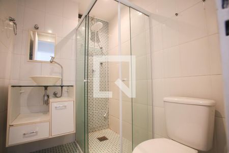 Banheiro Social de apartamento para alugar com 2 quartos, 60m² em Tanque, Rio de Janeiro