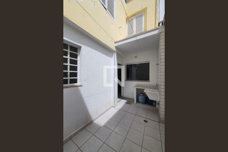 Casa à venda com 120m², 3 quartos e 1 vagaLavanderia